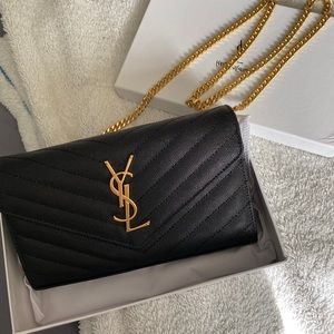 Brand new women’s purse